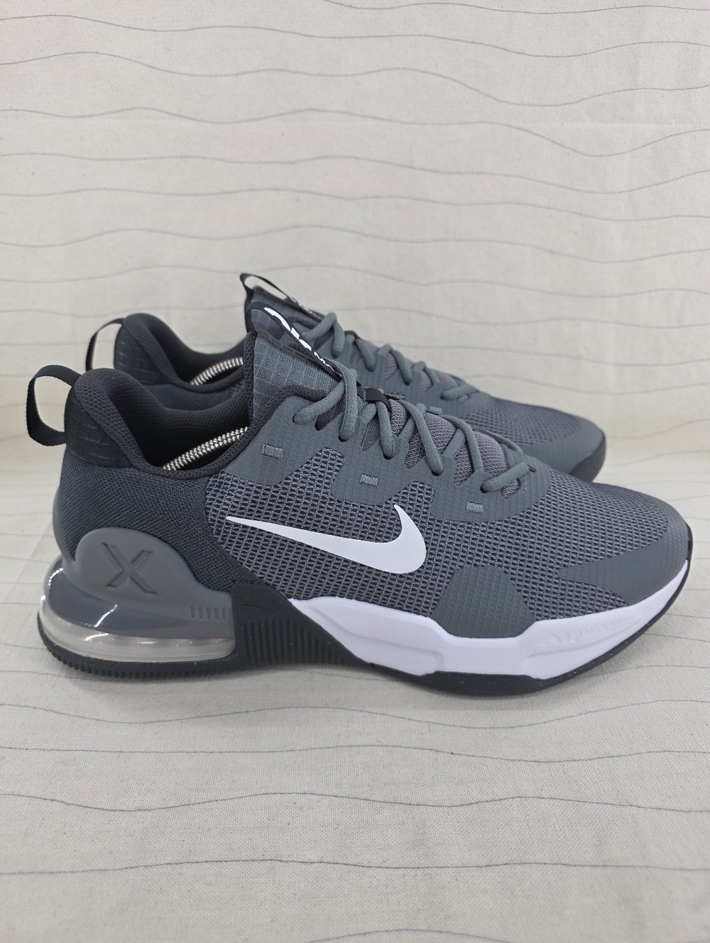Nike Mens Air Max Alpha Trainer 5 Smoke Grey Sneakers Shoes DM0829-003 Sz 11 NEW